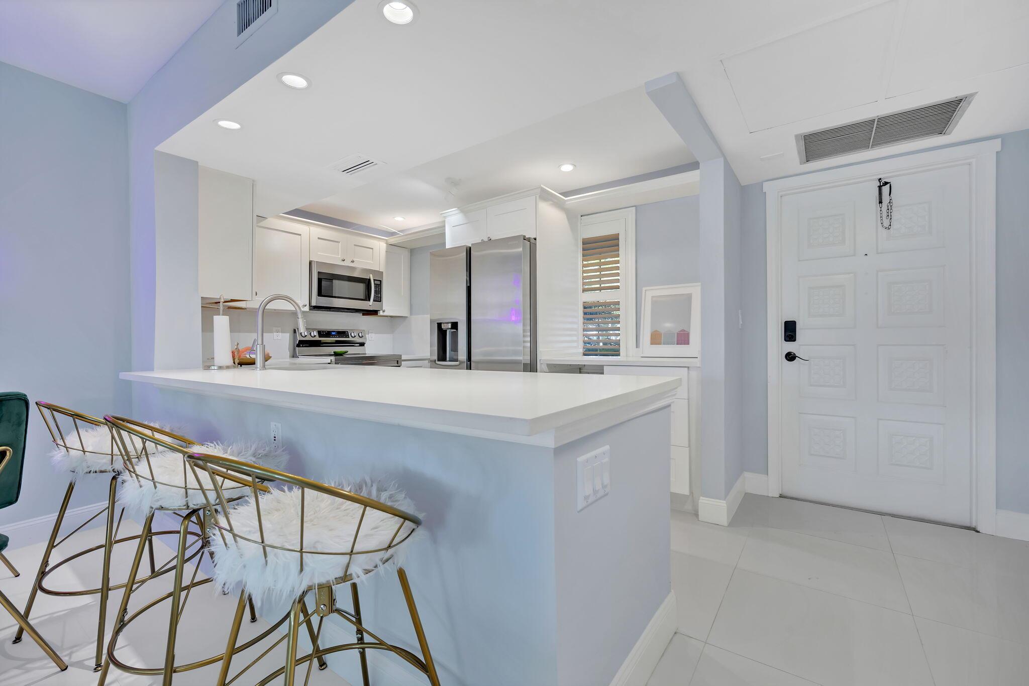 NO 1 PALM-AIRE COUNTRY CL - Residential