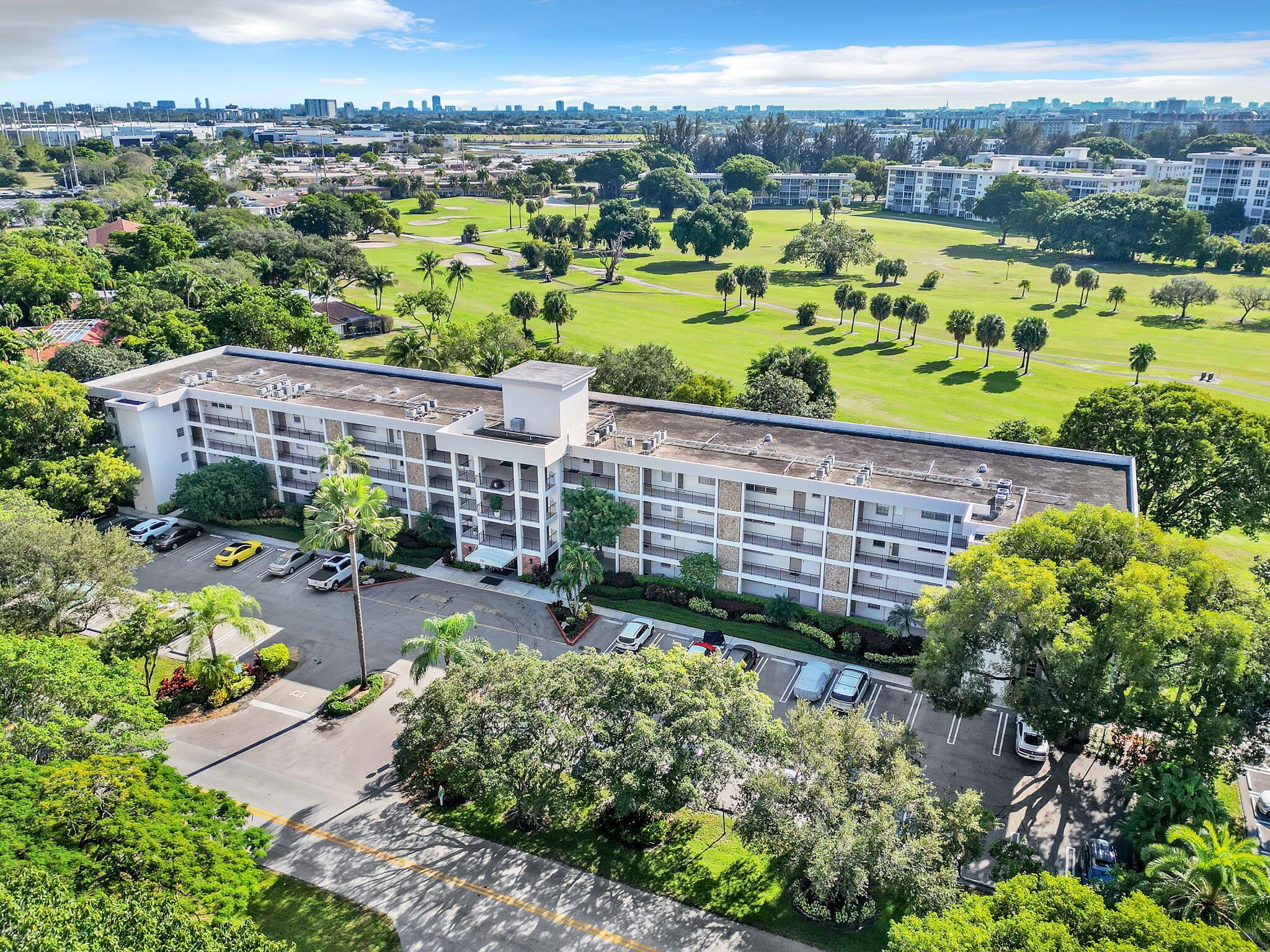 NO 1 PALM-AIRE COUNTRY CL - Residential