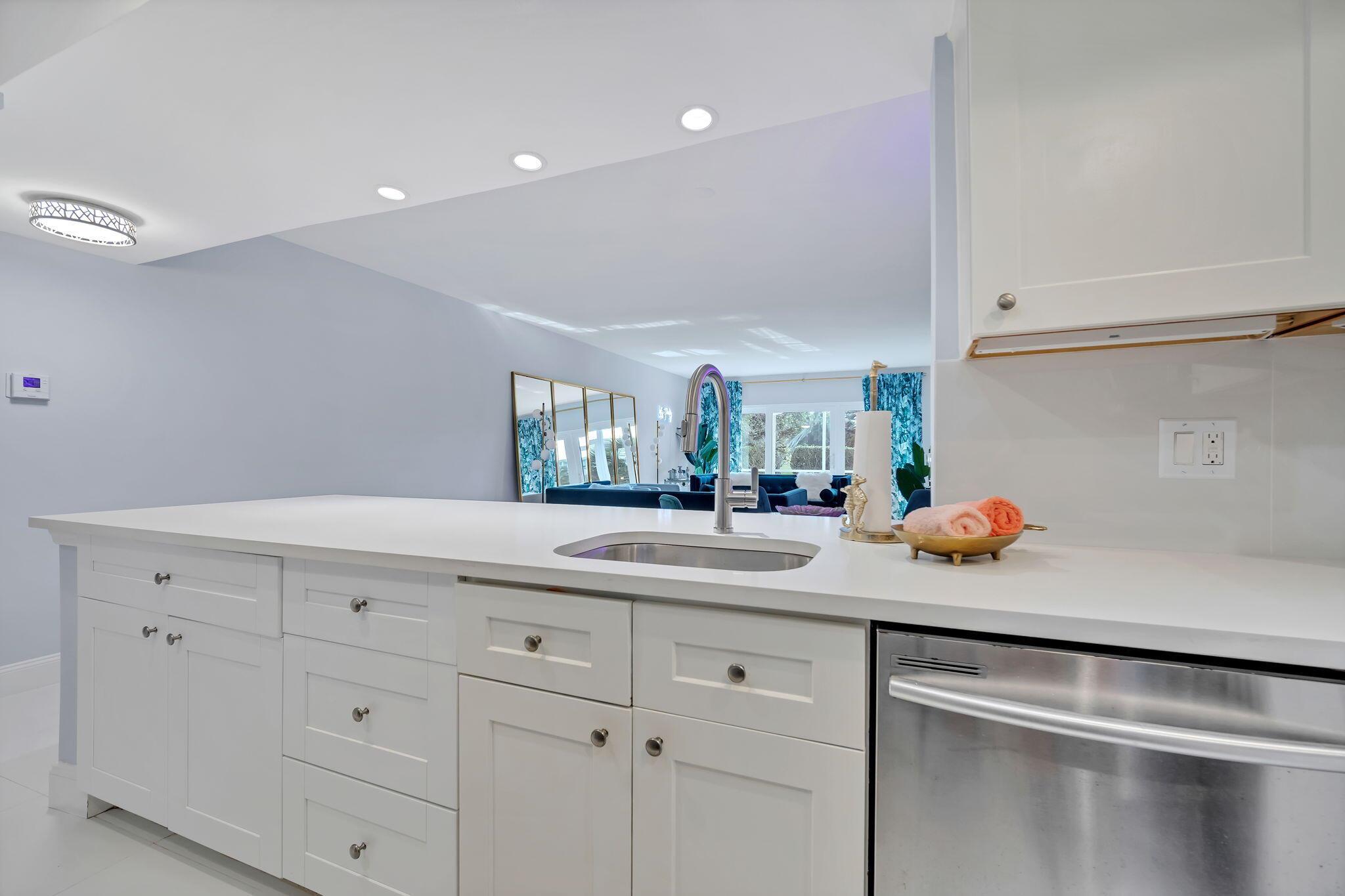 NO 1 PALM-AIRE COUNTRY CL - Residential