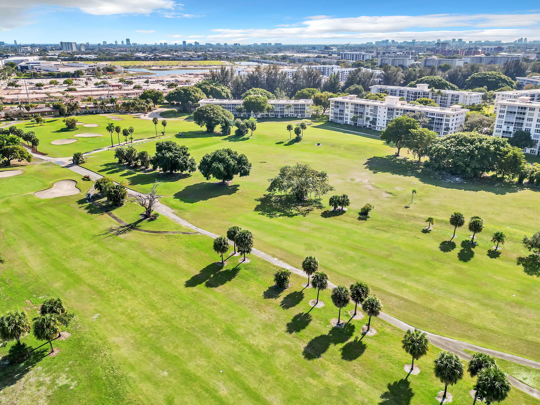 NO 1 PALM-AIRE COUNTRY CLUB - Residential