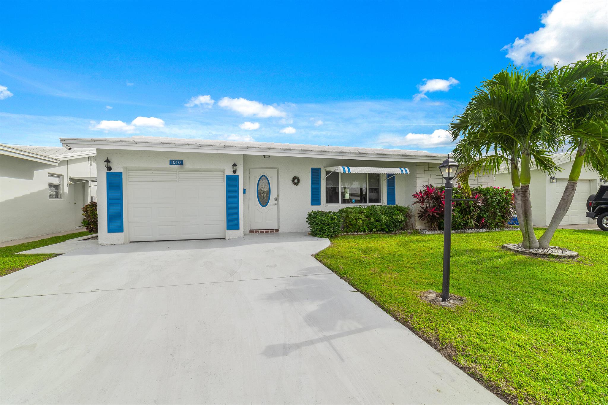 PALM BEACH LEISUREVILLE SEC 9 - Residential