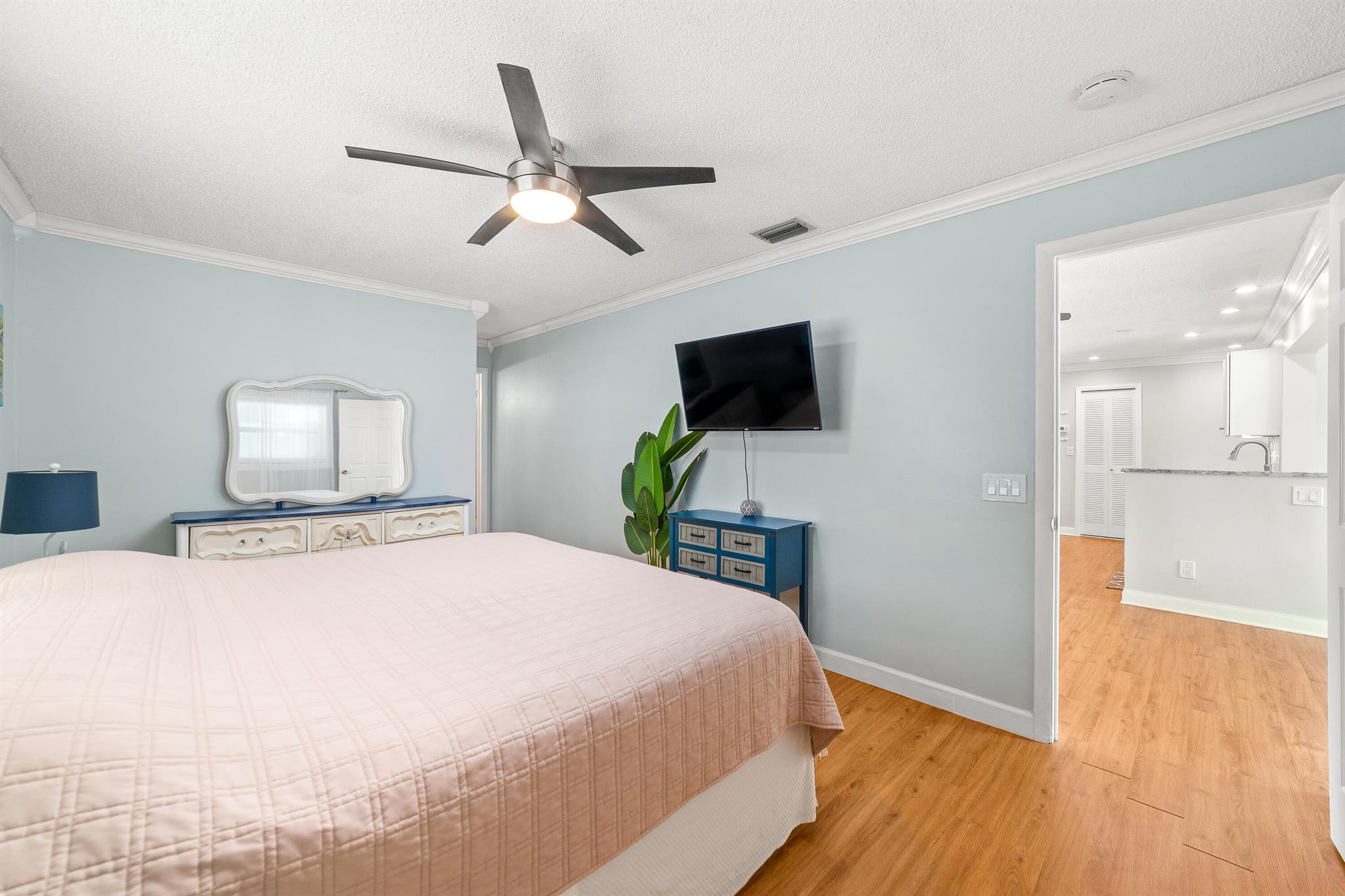 PALM BEACH LEISUREVILLE SEC 9 - Residential