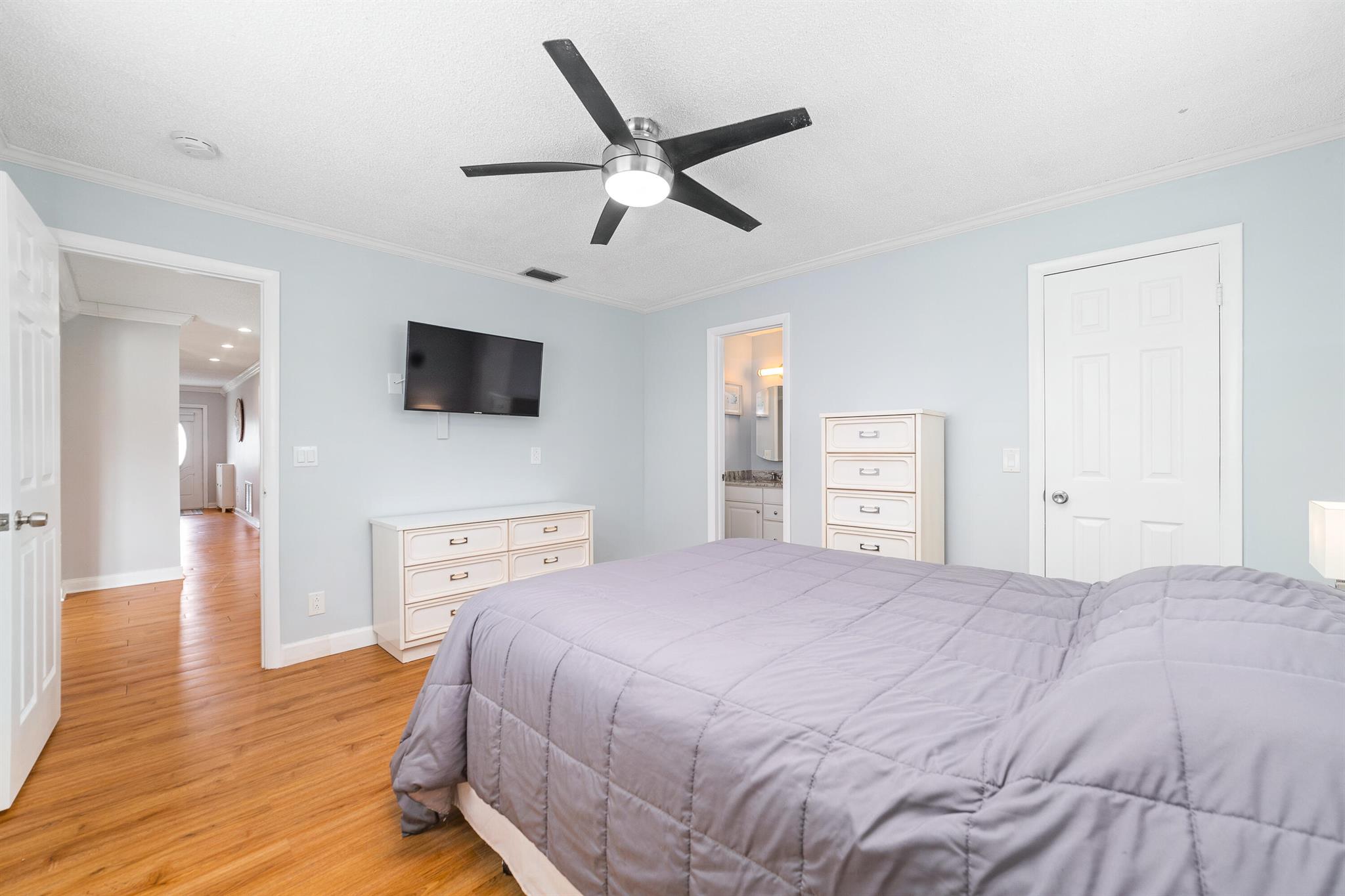 PALM BEACH LEISUREVILLE SEC 9 - Residential