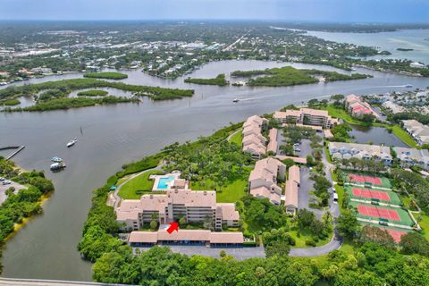 Condominium in Jupiter FL 1000 Us Highway 1 37.jpg