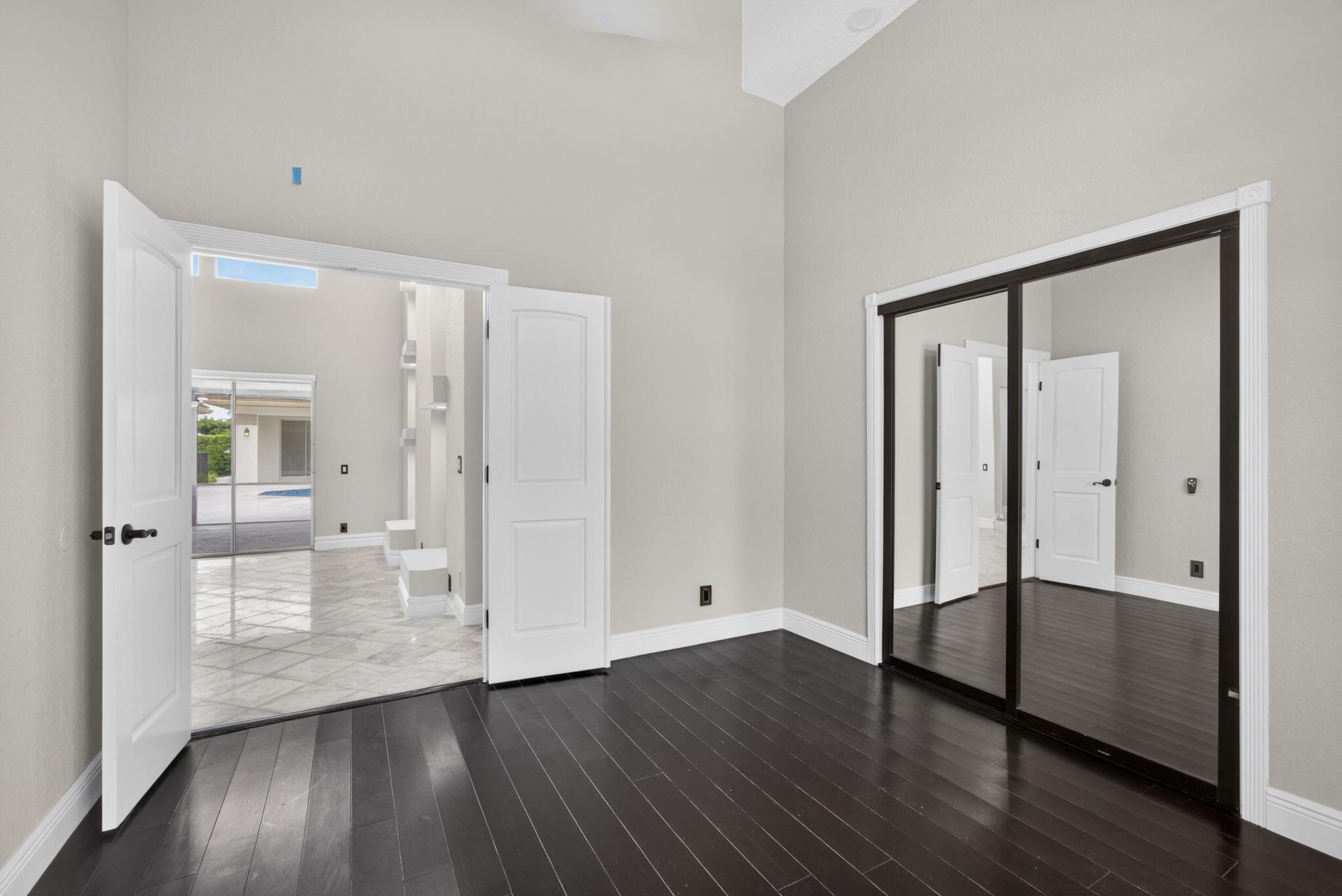 MEADOW WOOD OF THE LANDIN - Residential