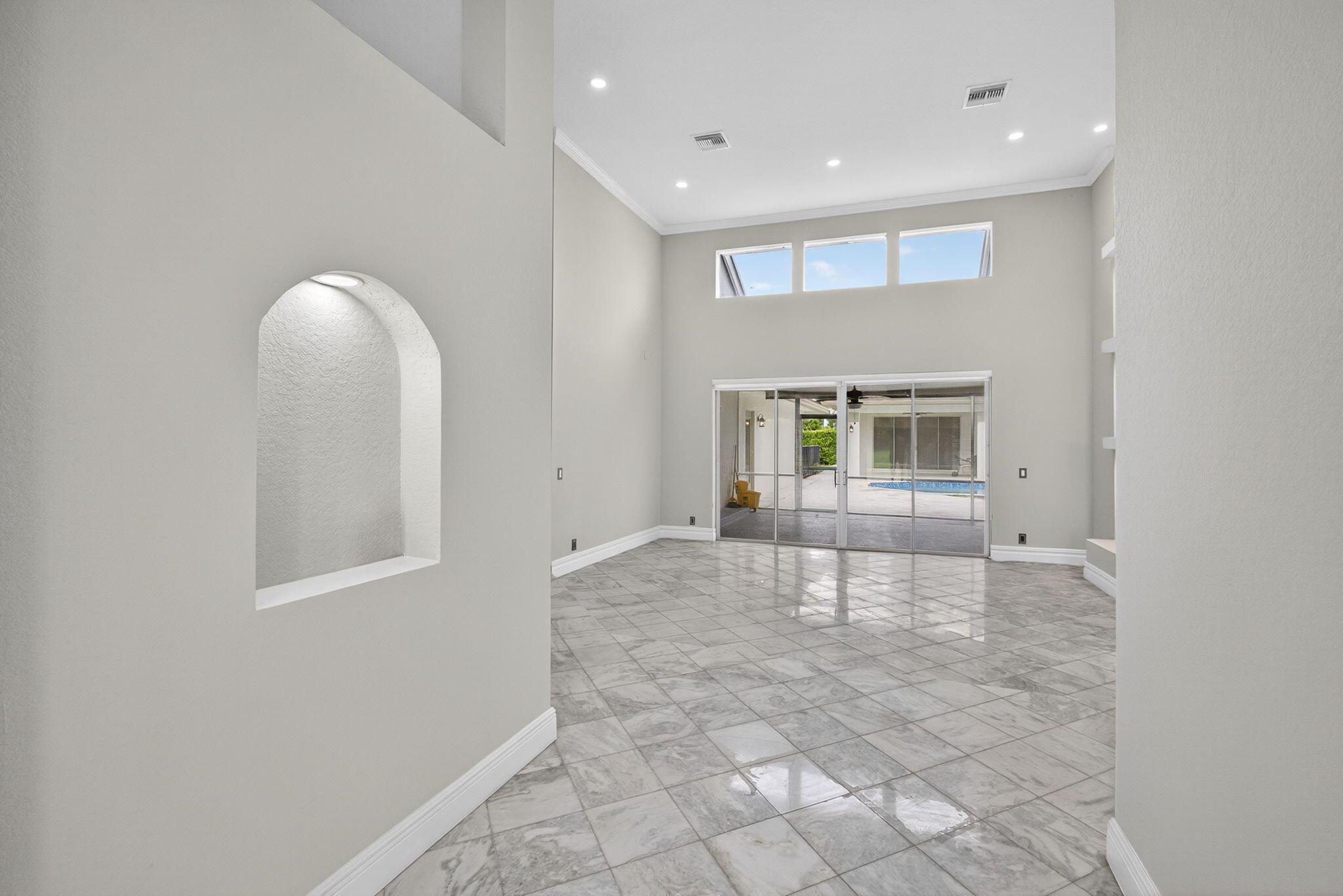 MEADOW WOOD OF THE LANDIN - Residential