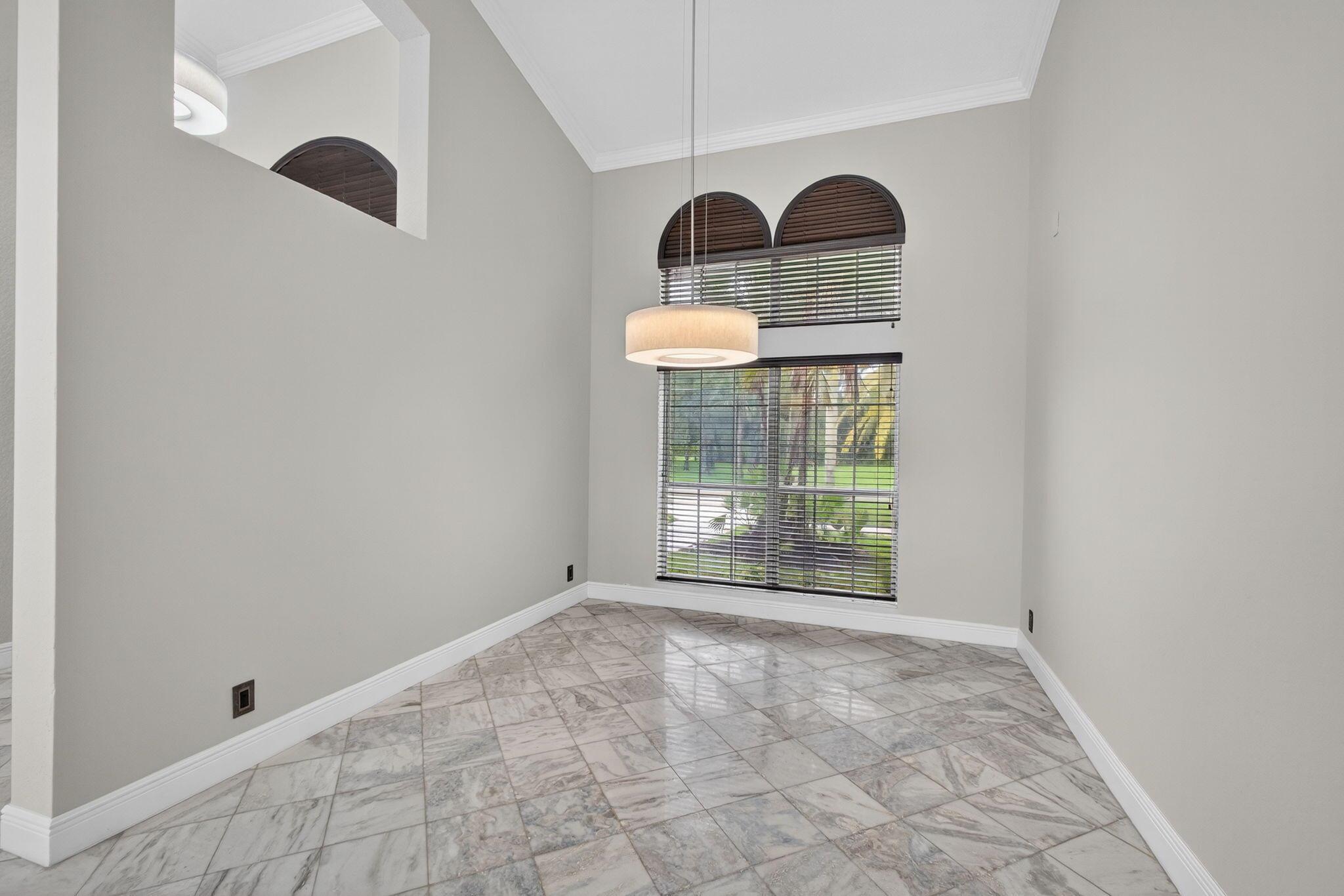 MEADOW WOOD OF THE LANDIN - Residential