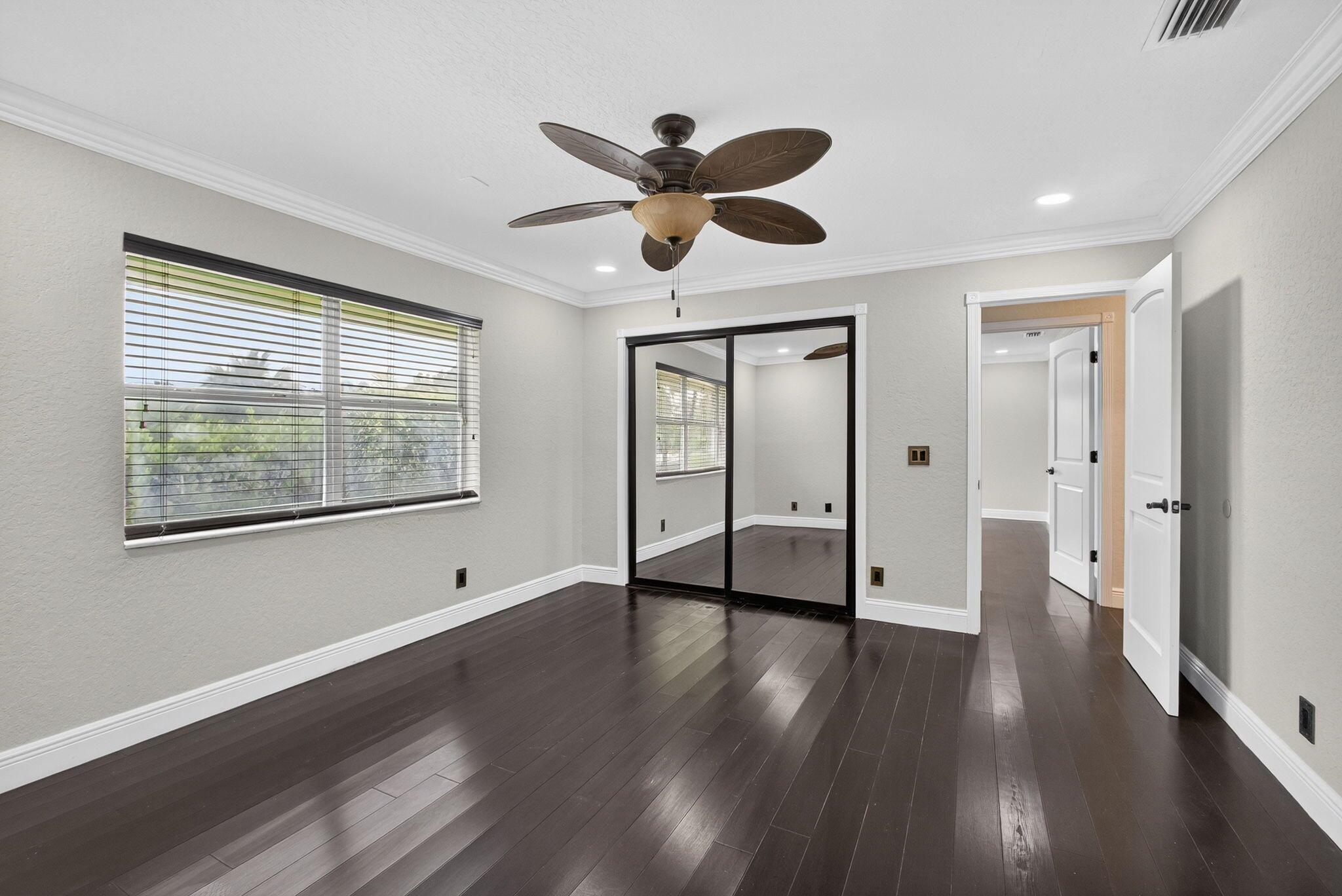 MEADOW WOOD OF THE LANDIN - Residential