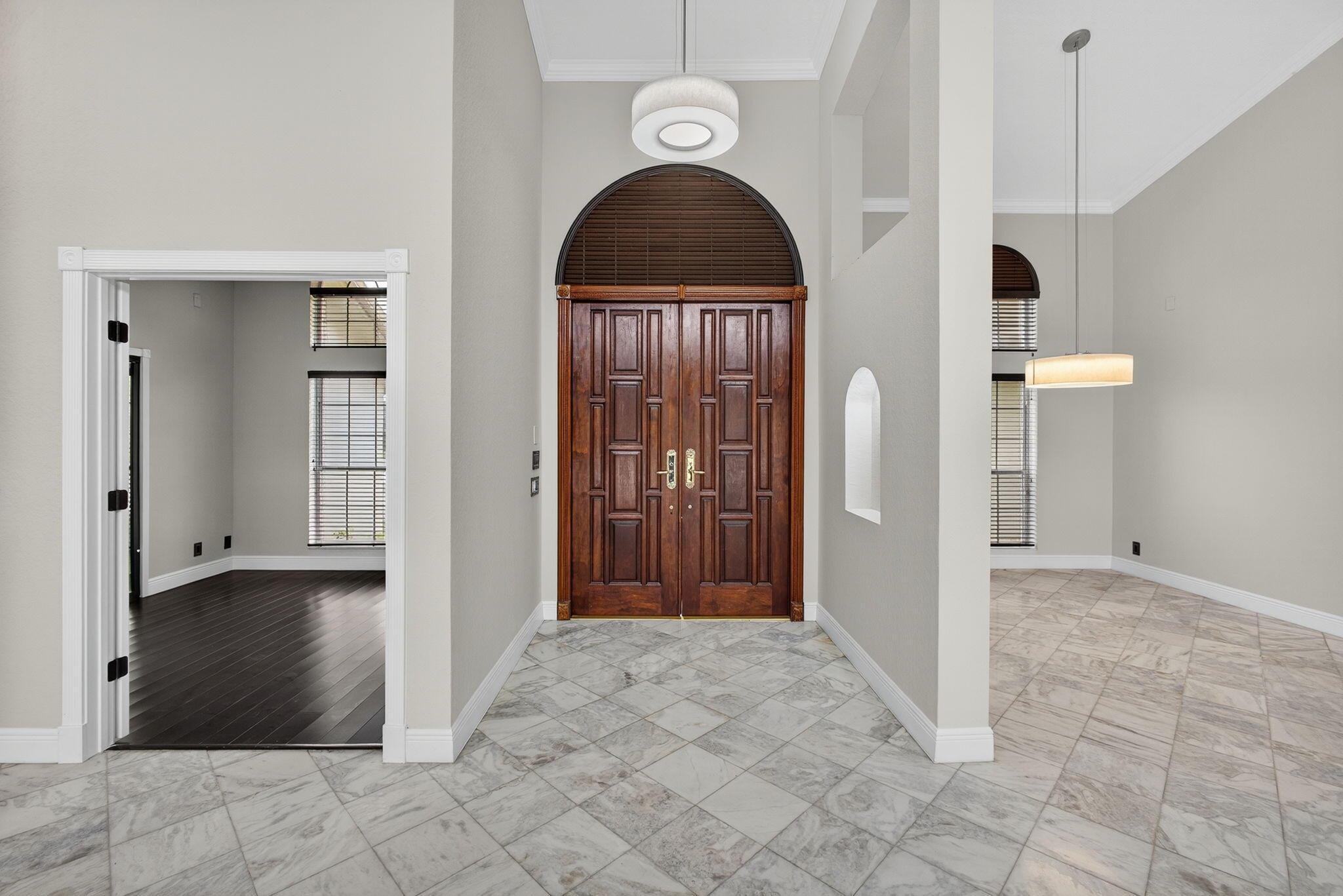 MEADOW WOOD OF THE LANDIN - Residential