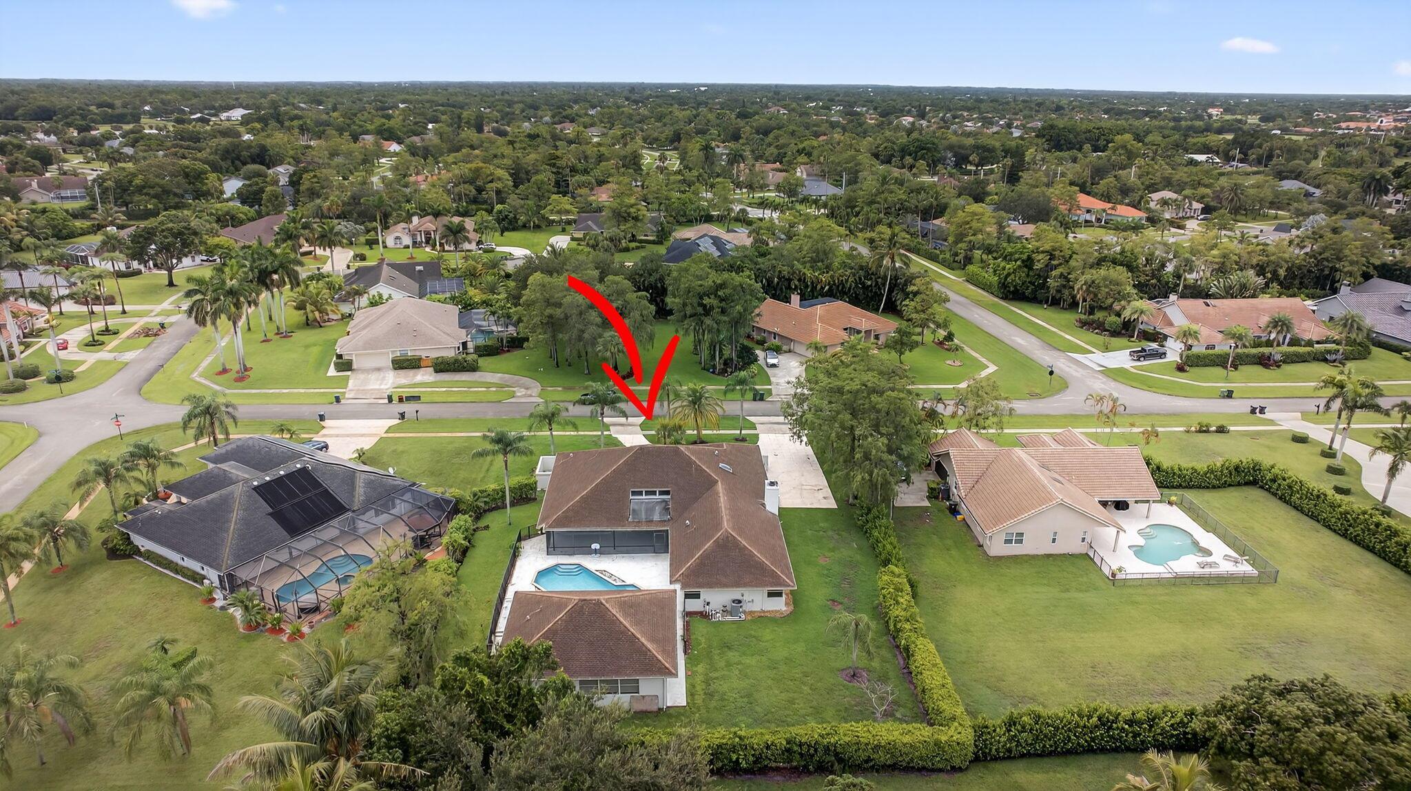 MEADOW WOOD OF THE LANDIN - Residential