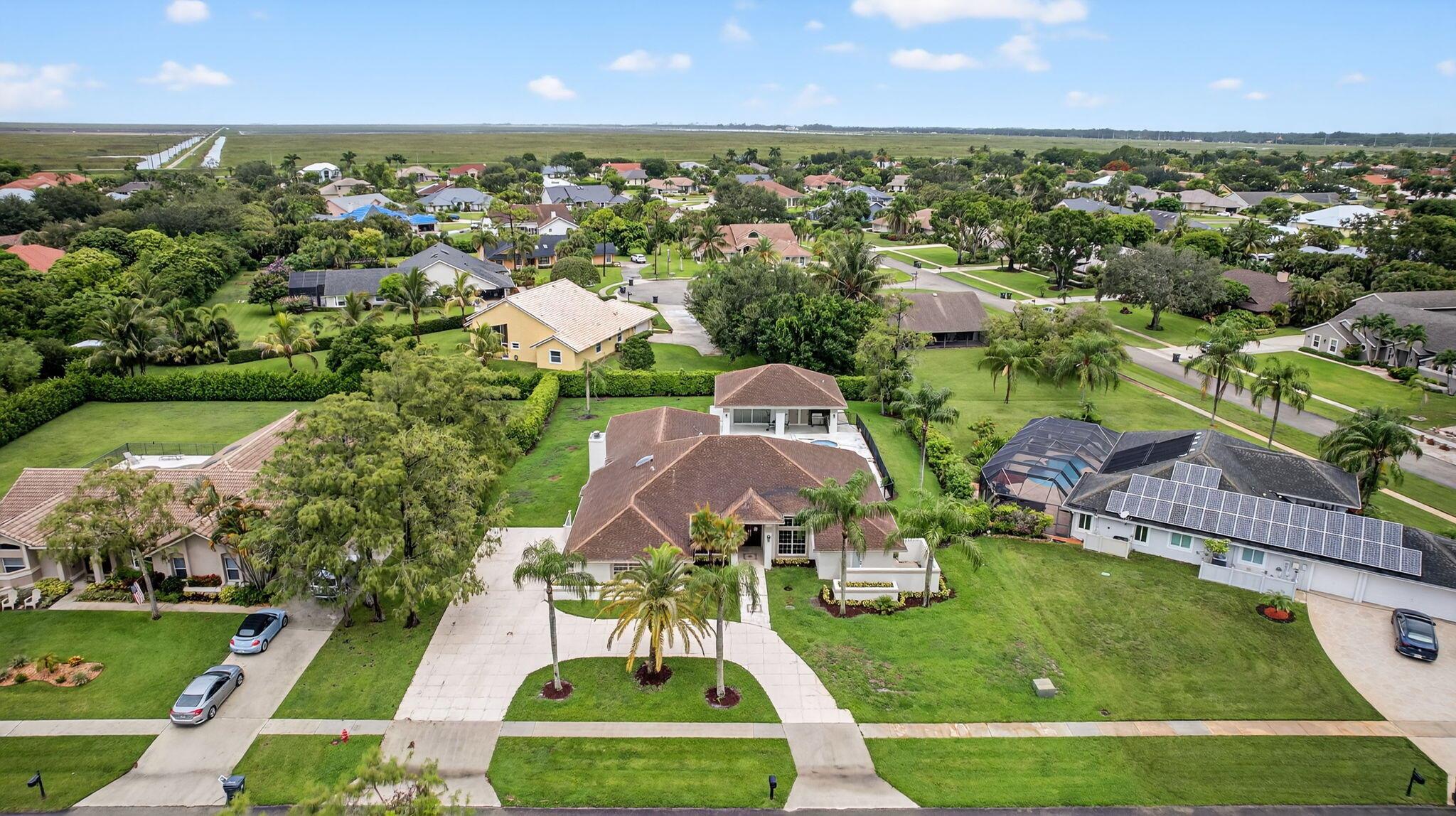 MEADOW WOOD OF THE LANDIN - Residential