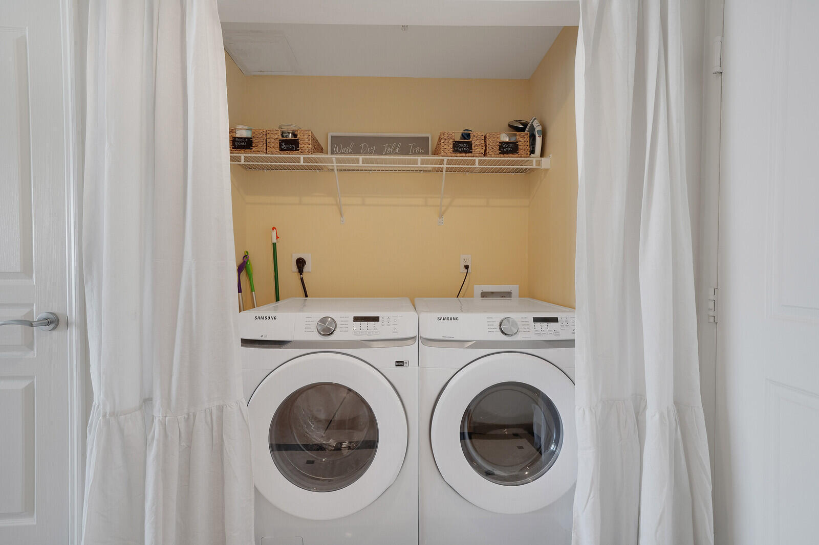 350 LAS OLAS PLACE CONDO - Residential