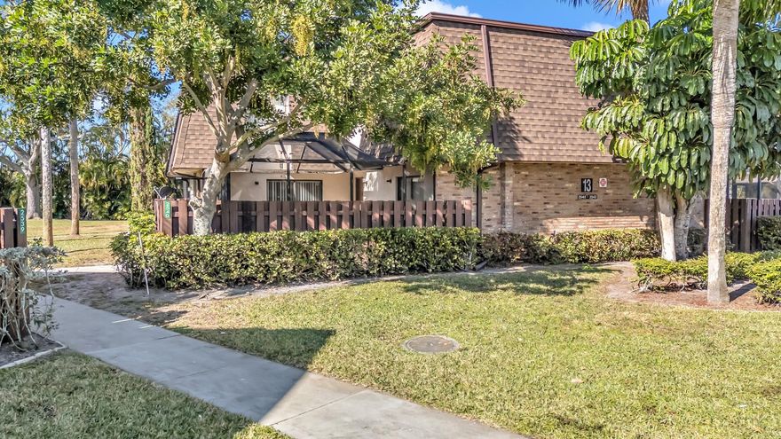 TOTALLY UPDATED!  REMODELED KITCHEN, QUARTZ COUNTERTOPS, DON'T MISS THIS GREAT BUY!  THIS IS A MUST SEE.  SUPER LOCATION, centrally located NEAR MULLINS PARK IN THE CENTER OF CORAL SPRINGS, BEST SCHOOLS IN THE AREA. 2 Bedrooms, 2.5 baths, Private screened patio area. great starter home. Parking right in front of unit. Maintenance includes, all the exterior including roofs, water, exterior insurance, trash, pool, exterior painting  etc.