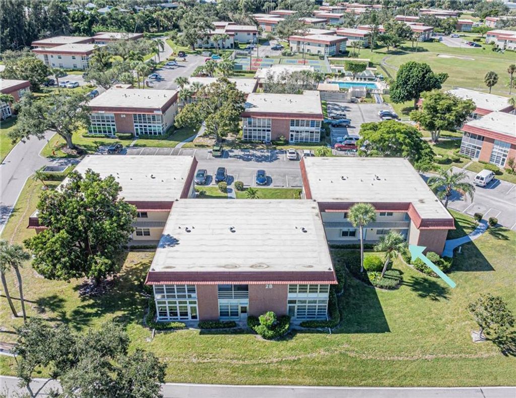 Photo of 28 Pine Arbor Lane #101, Vero Beach, FL 32962 (MLS # B26021658)