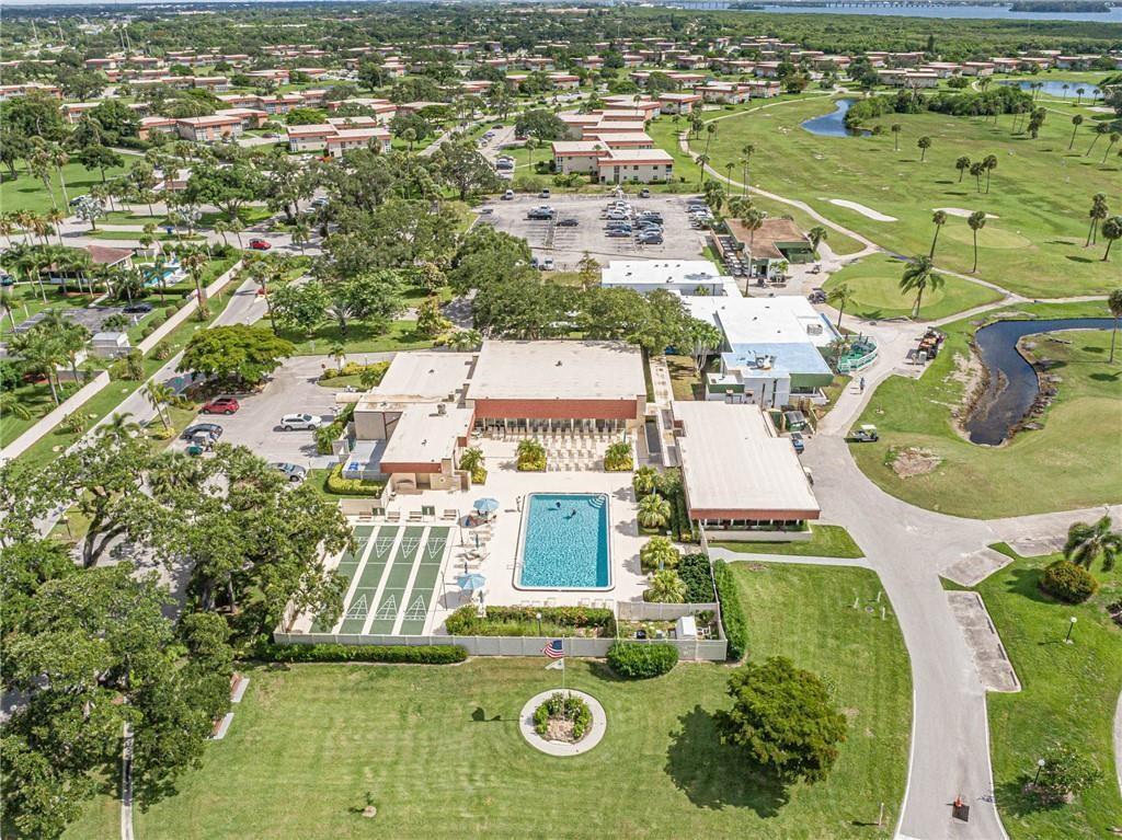 VISTA ROYALE PHASE IV BLDGS 83-111 - Residential