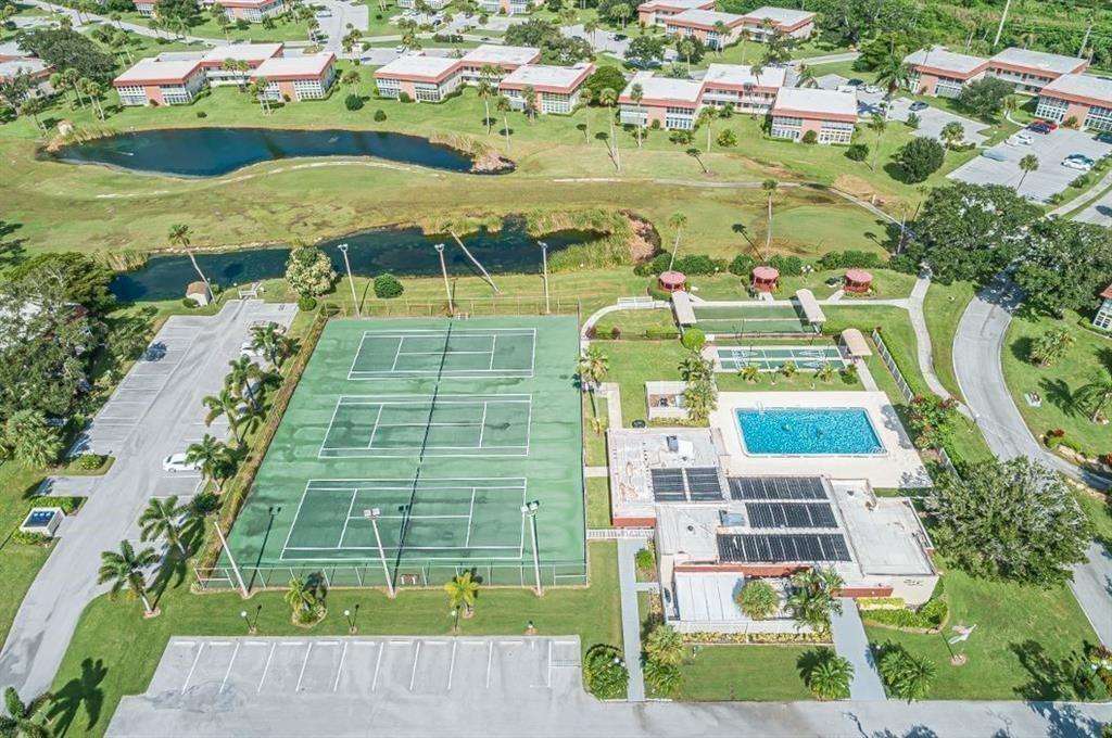 VISTA ROYALE PHASE IV BLDGS 83-111 - Residential