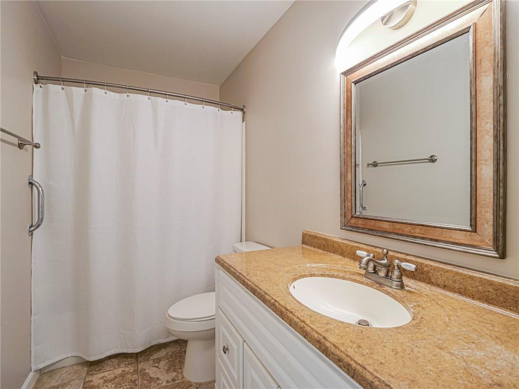 VISTA ROYALE PHASE IV BLDGS 83-111 - Residential