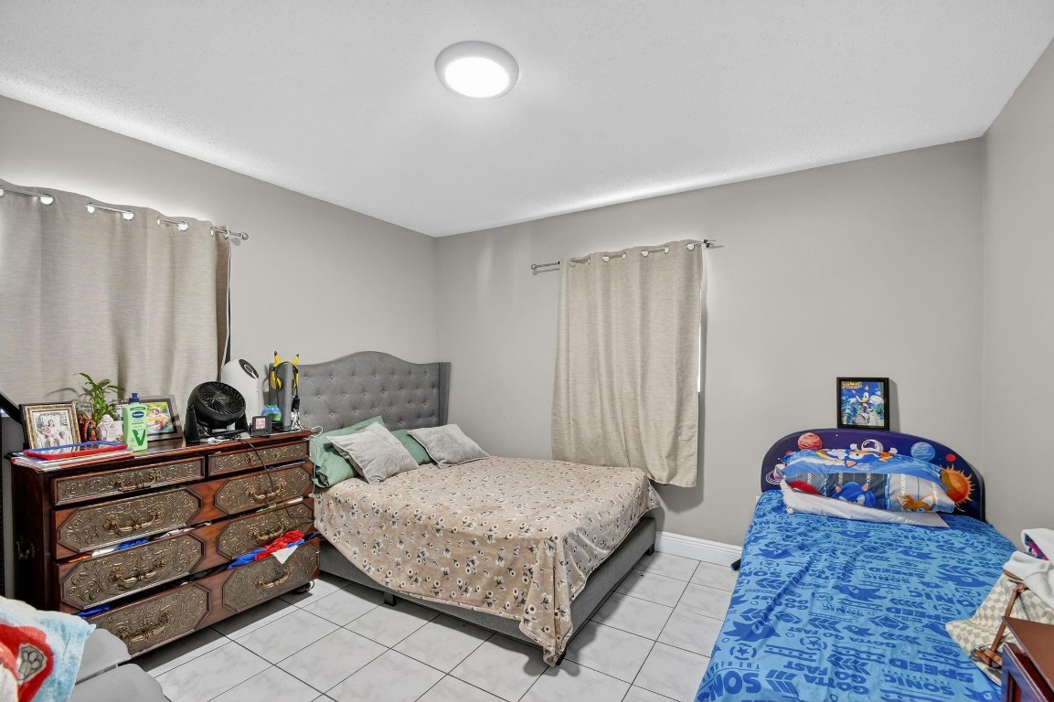 LAKE WORTH HILLS 2ND ADD - Residential