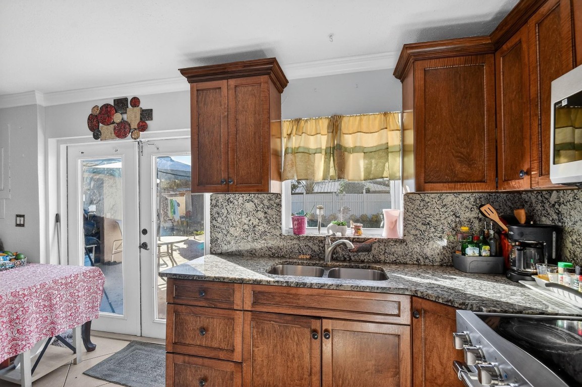 LAKE WORTH HILLS 2ND ADD - Residential