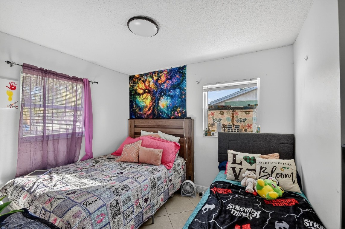 LAKE WORTH HILLS 2ND ADD - Residential