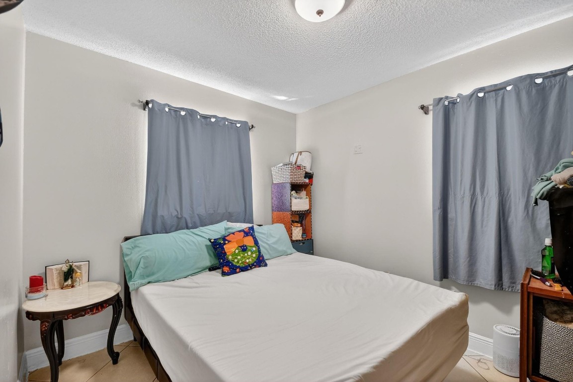 LAKE WORTH HILLS 2ND ADD - Residential