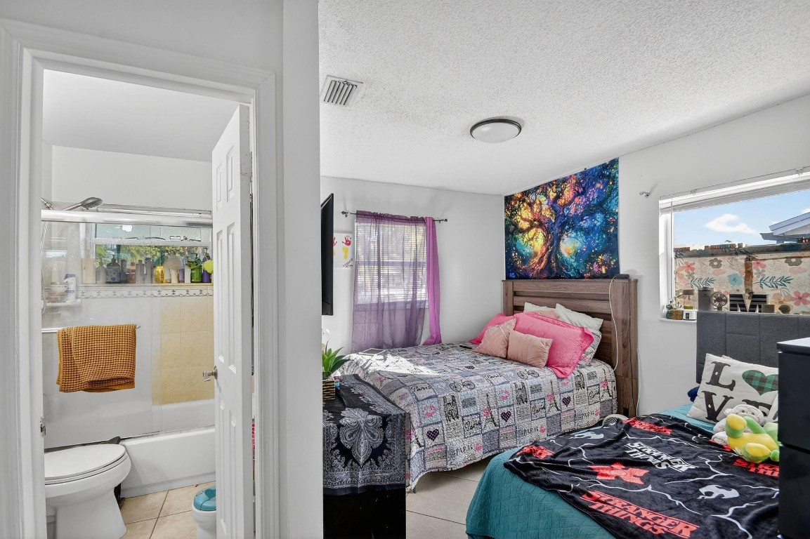 LAKE WORTH HILLS 2ND ADD - Residential