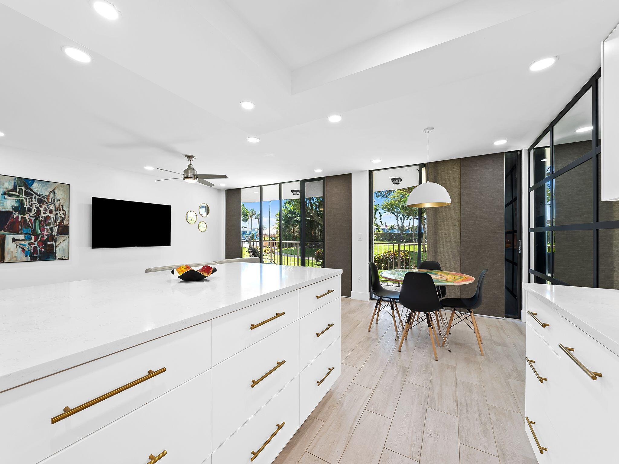 899 Jeffery Street 107