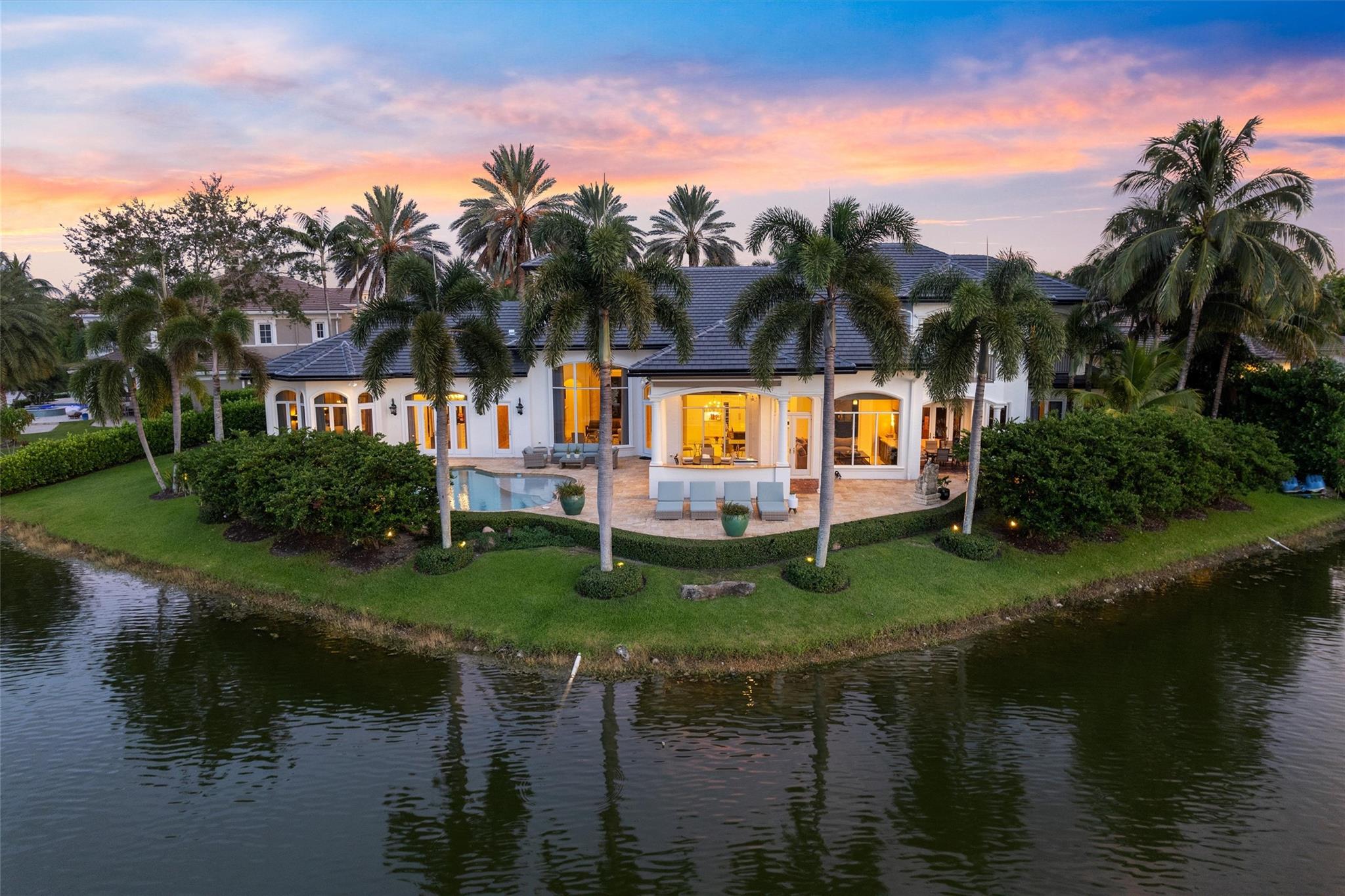 366 Sweet Bay Ave