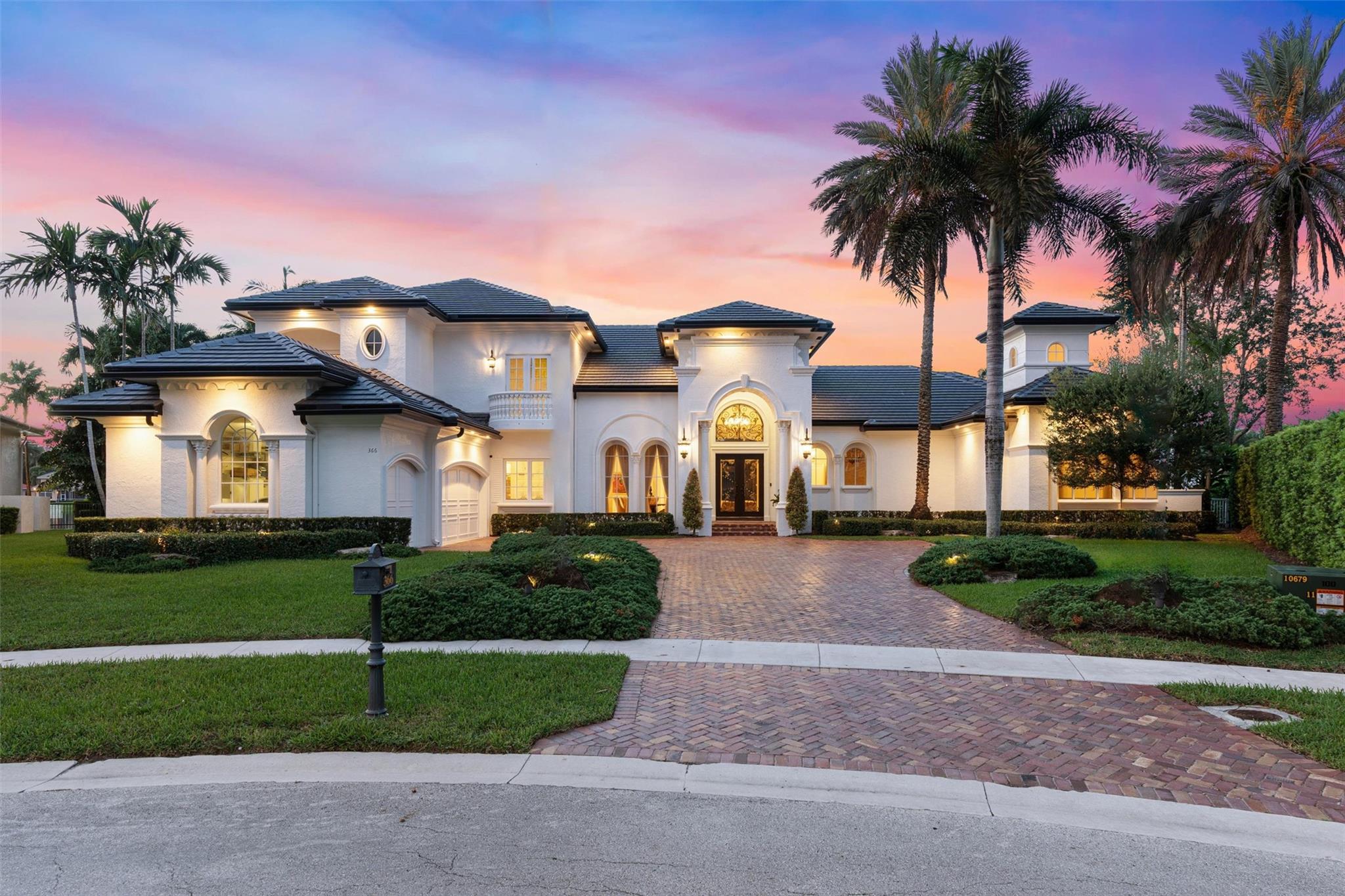 366 Sweet Bay Ave