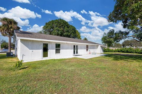 A home in Port St Lucie