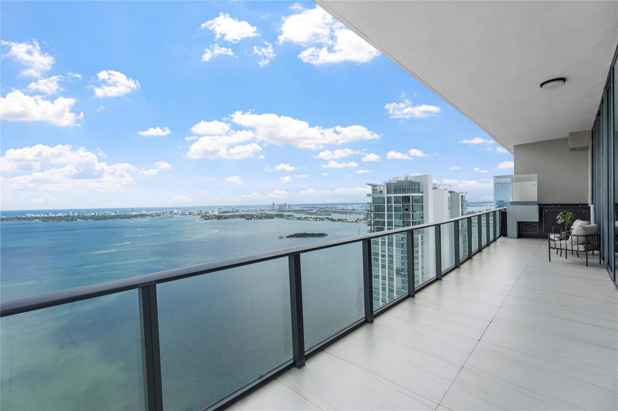 Gran Paraiso Condo - Residential Lease