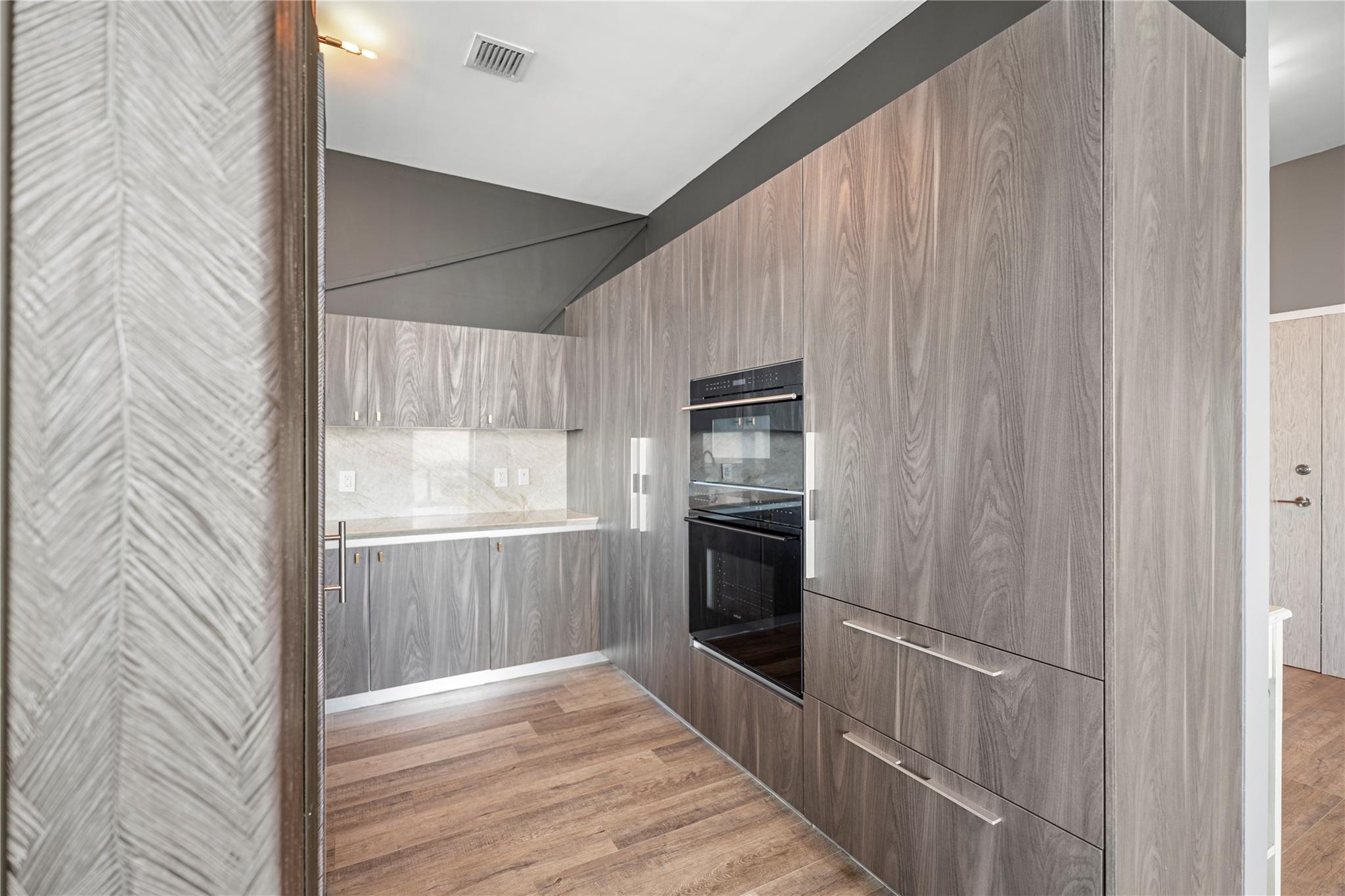 Gran Paraiso Condo - Residential Lease