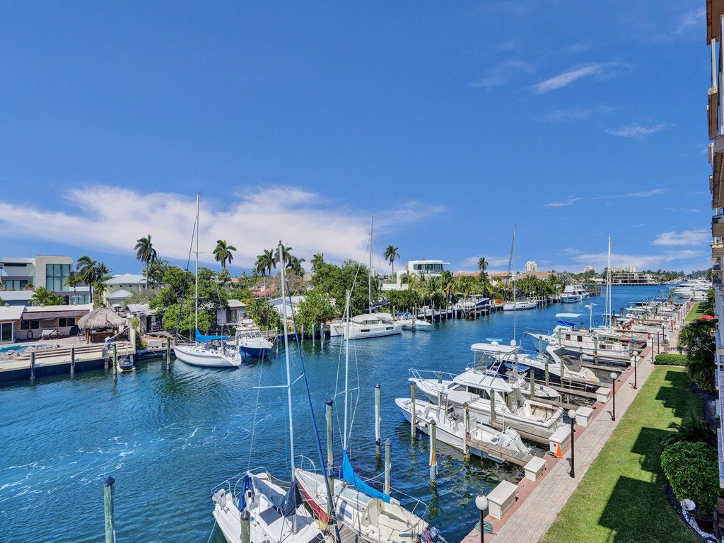 Photo of 1777 SE 15 Street #304, Fort Lauderdale, FL 33316 (MLS # R11085294)