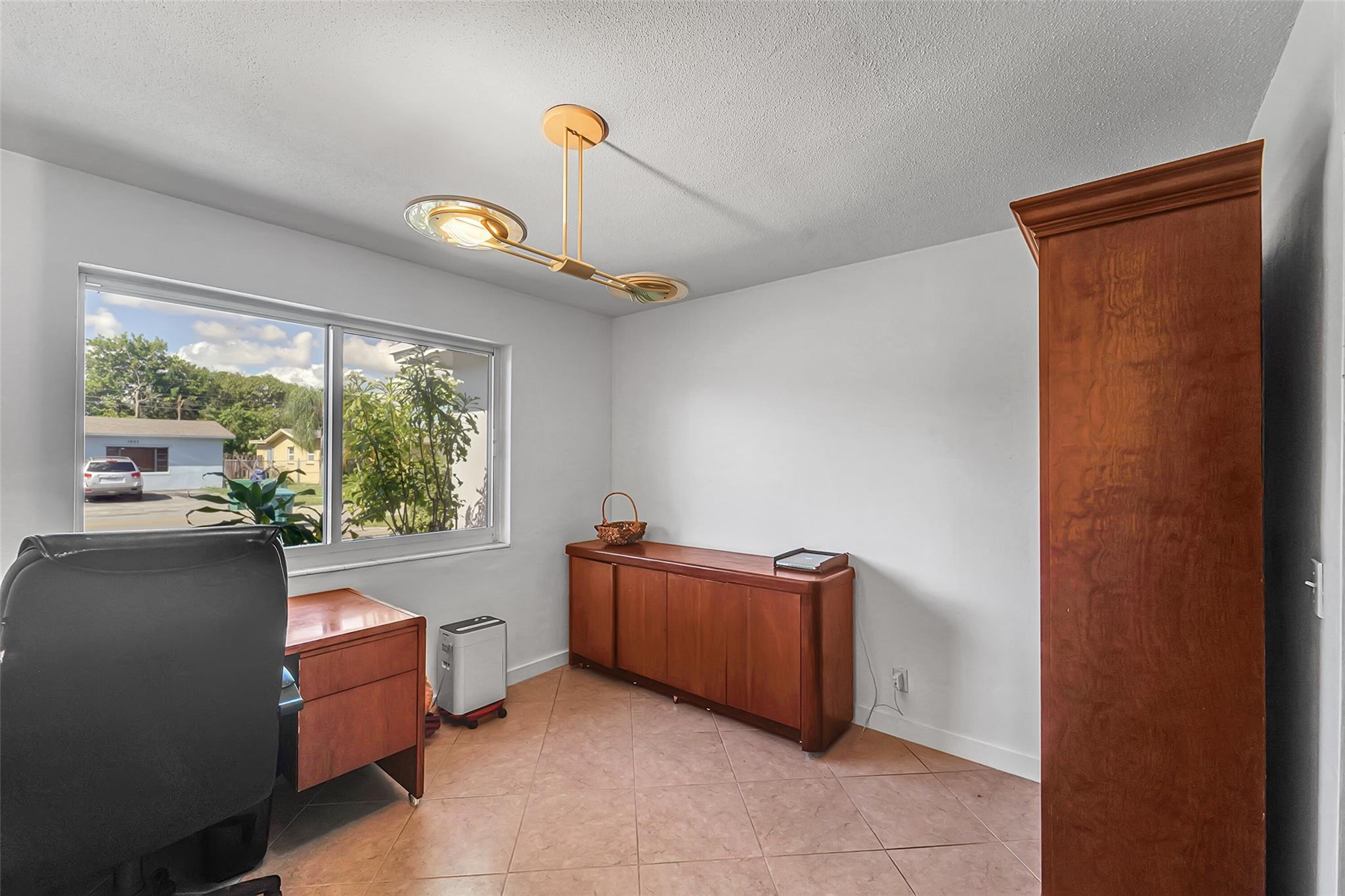 Falcon - Residential