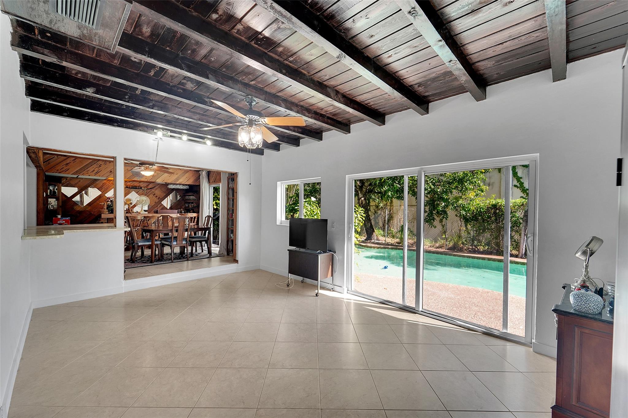 Falcon - Residential