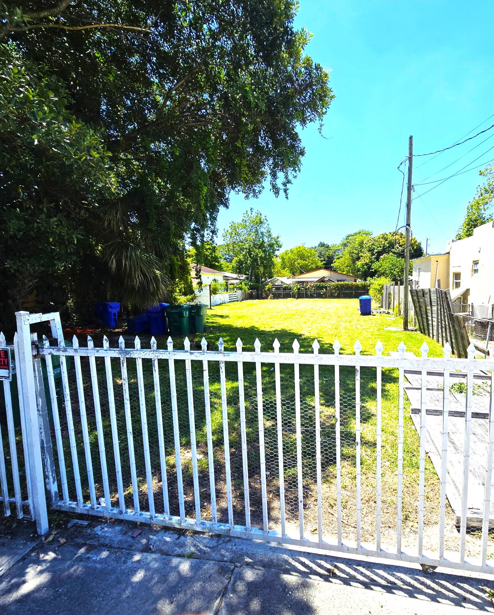 1252 NW 35th Street
