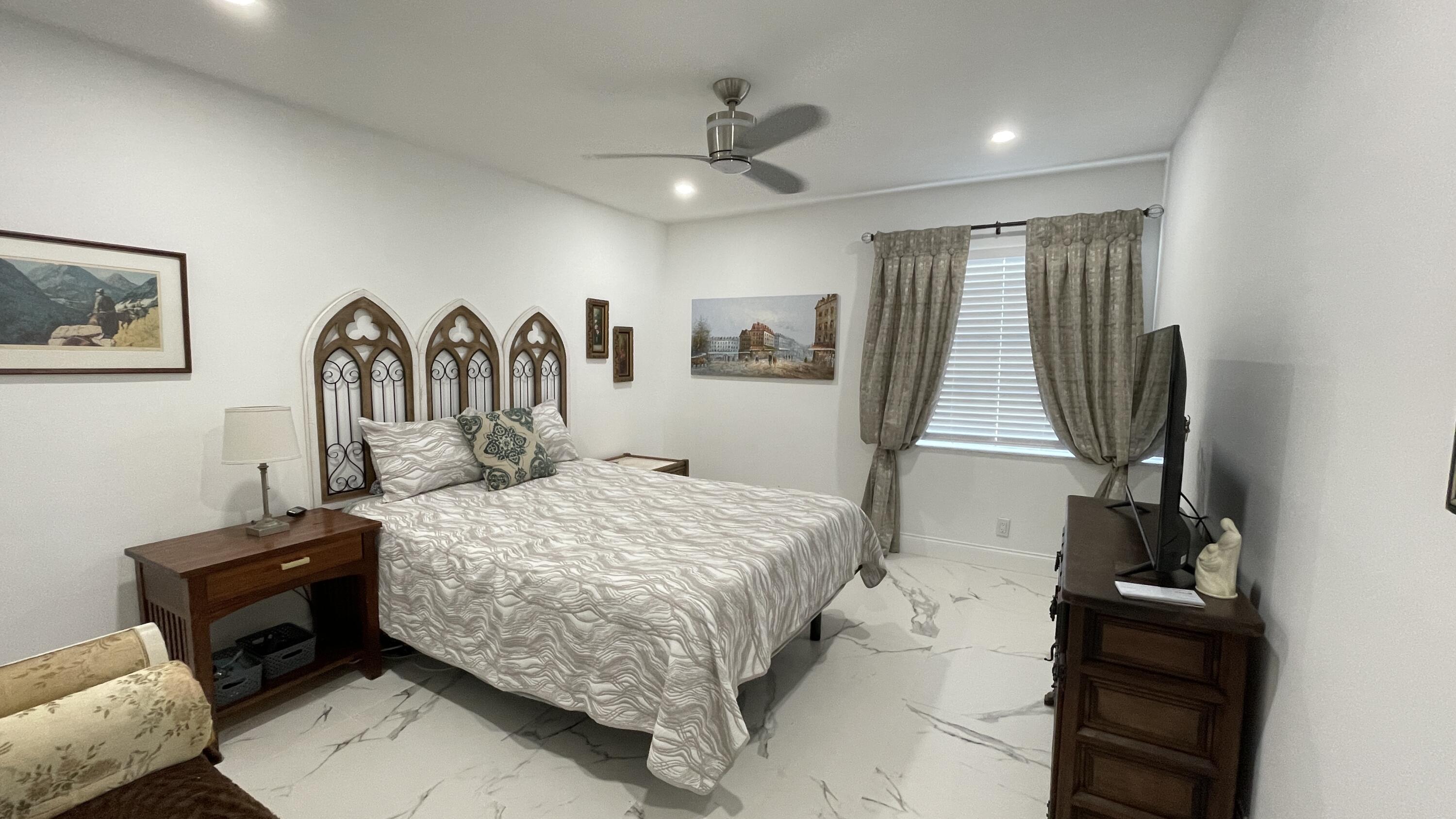 KINGS POINT NORMANDY CONDOS - Residential Lease