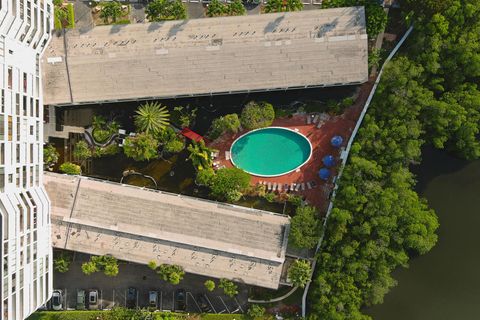 A home in South Palm Beach