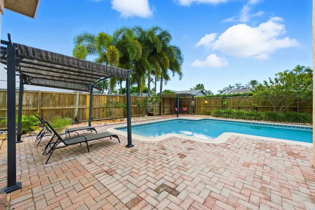 Photo of 4160 Catalpha Avenue, Palm Beach Gardens, FL 33410 (MLS # R11136106)