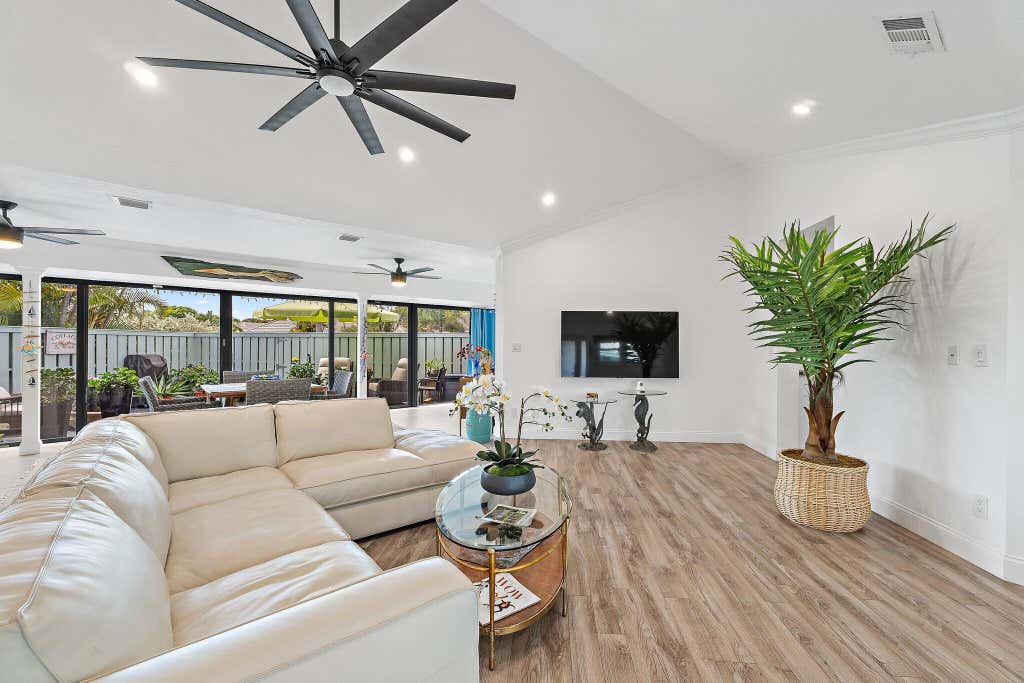 Photo of 1127 E Seminole Avenue #24b, Jupiter, FL 33477 (MLS # B26060409)