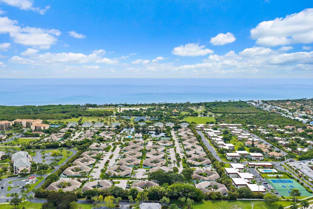 Photo of 1127 E Seminole Avenue #24b, Jupiter, FL 33477 (MLS # B26060409)