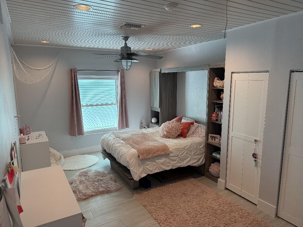 Tropic Palms 02 - Residential