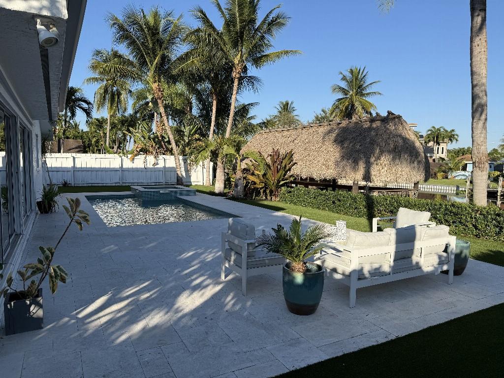 Tropic Palms 02 - Residential