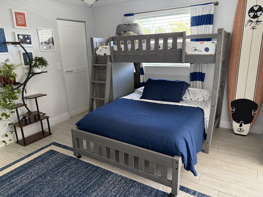 Tropic Palms 02 - Residential