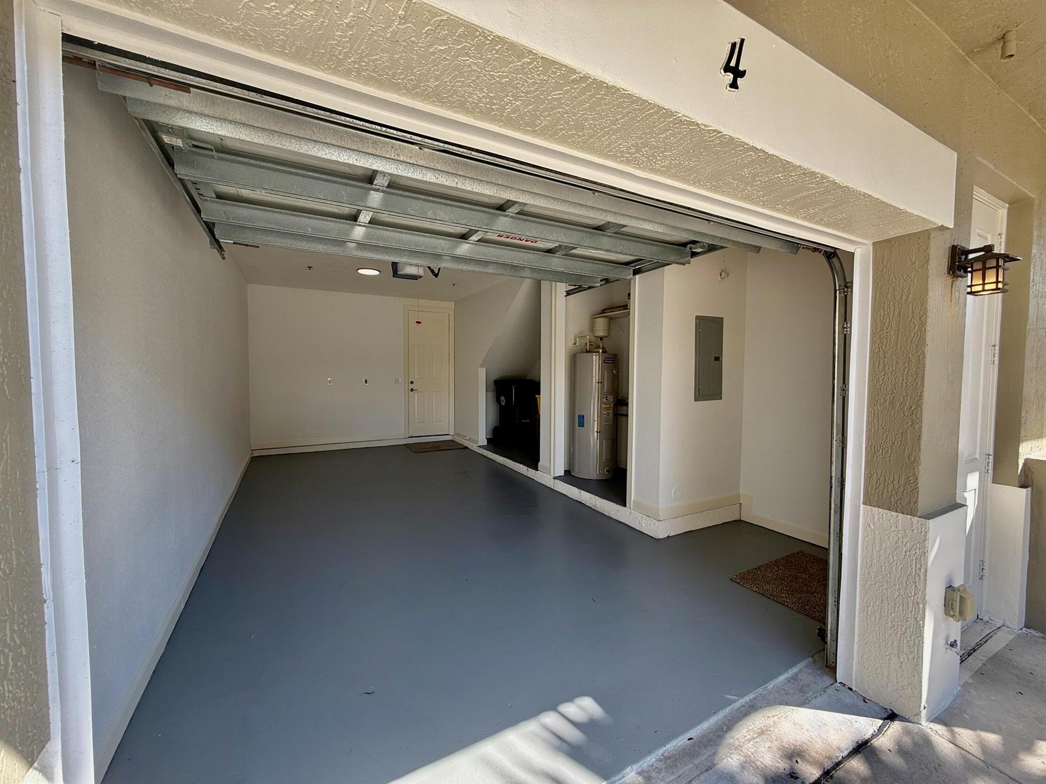 Cityside Condominium - Residential Lease