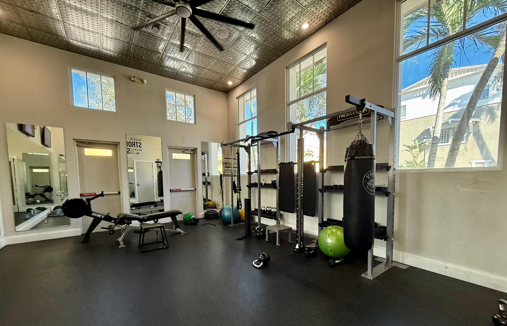 Cityside Condominium - Residential Lease