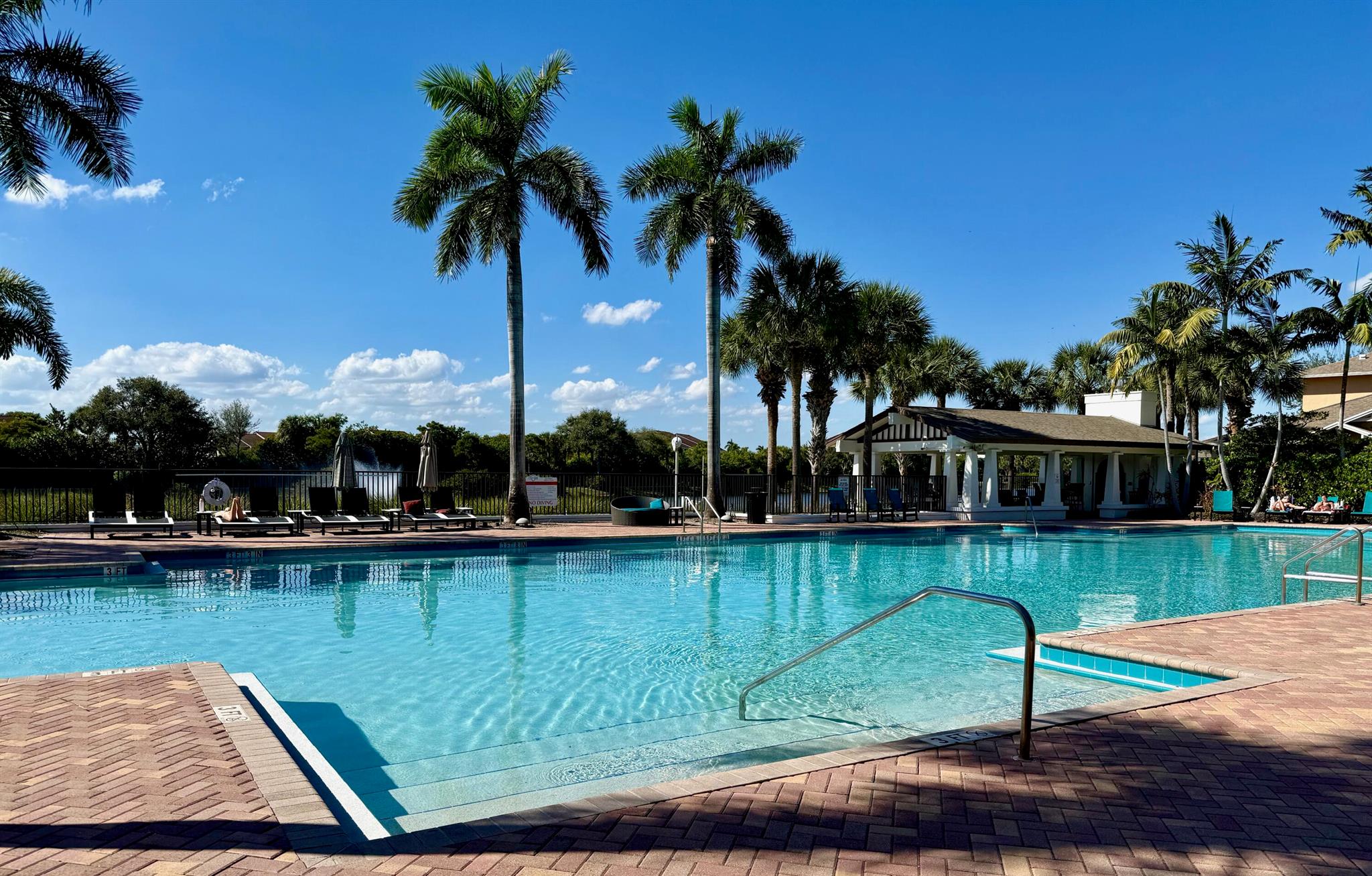 Cityside Condominium - Residential Lease