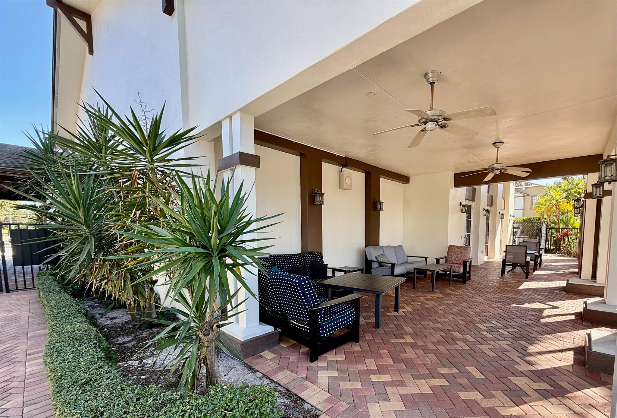 Cityside Condominium - Residential Lease