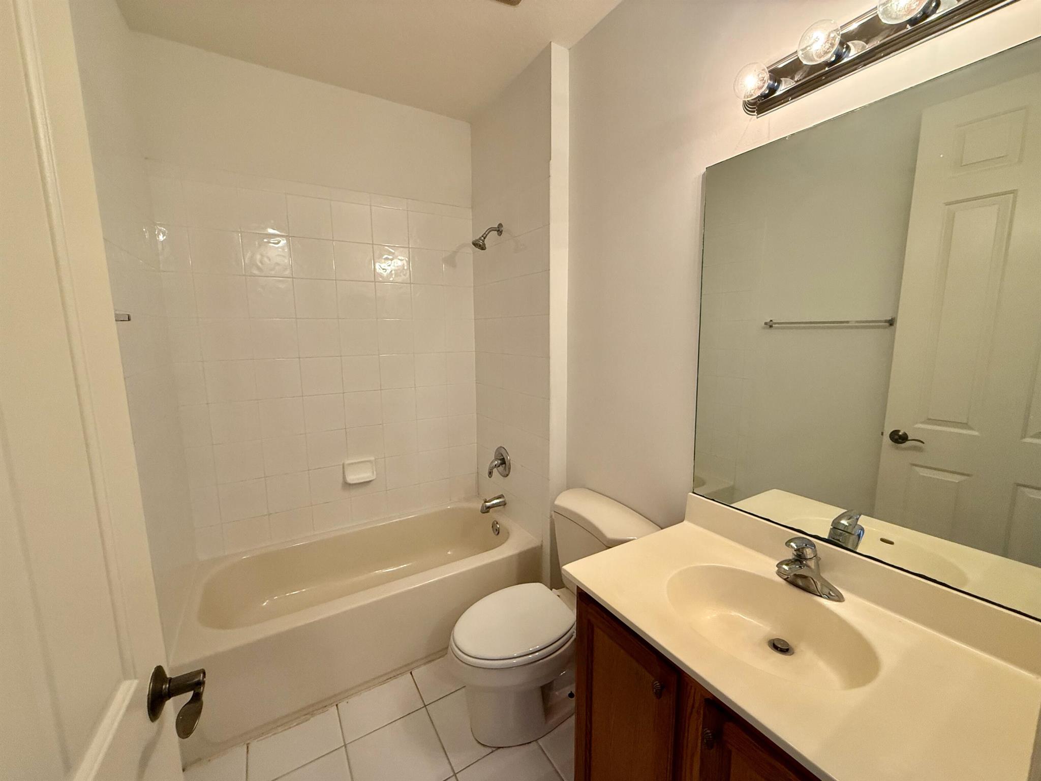 Cityside Condominium - Residential Lease