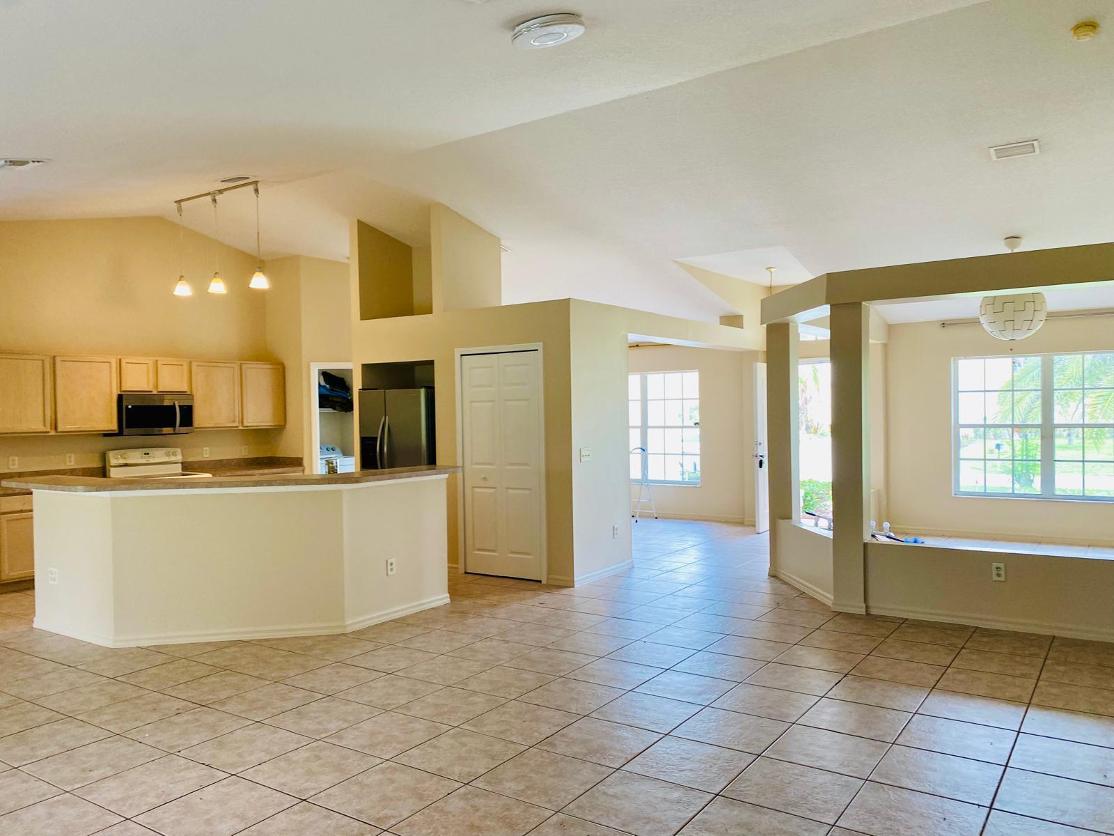 PORT ST LUCIE SECTION 44 - Residential Lease